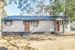 401 Pine St, Dublin, GA 31021 - Photo 1