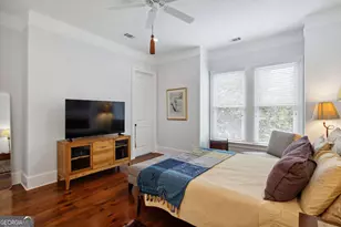 318 E Hall St, Savannah, GA 31401 - Photo 21