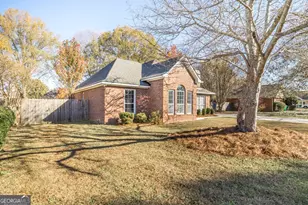 315 Silver Cir, Warner Robins, GA 31093 - Photo 3