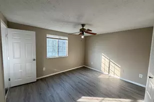 6091 Raintree Bend, Lithonia, GA 30058 - Photo 9