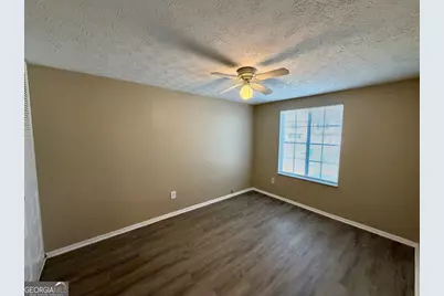 6091 Raintree Bend, Lithonia, GA 30058 - Photo 11