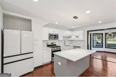1689 Derry Avenue, Atlanta, GA 30310 - Photo 11