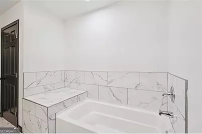 1689 Derry Avenue, Atlanta, GA 30310 - Photo 29