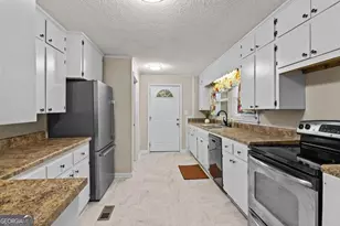 118 Alpine Dr, Rossville, GA 30741 - Photo 3