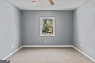 215 Hunter St, Union Point, GA 30669 - Photo 15