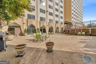 2479 Peachtree Rd NE, Atlanta, GA 30305 - Photo 33