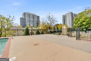 2479 Peachtree Rd NE, Atlanta, GA 30305 - Photo 35