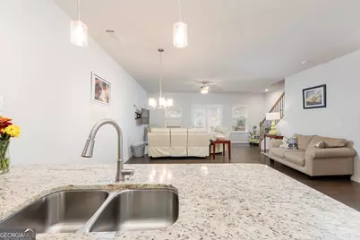 2527 Hedgeway Circle, Kennesaw, GA 30144 - Photo 11