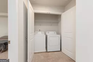 2527 Hedgeway Cir, Kennesaw, GA 30144 - Photo 19