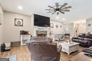 198 Austin Storey Cir, Newnan, GA 30263 - Photo 3