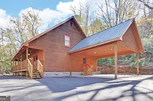 1056 Sweetwater Dr, Clarkesville, GA 30523 - Photo 1