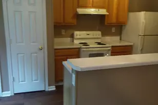 1652 Hallmark Hills Dr, Griffin, GA 30223 - Photo 7