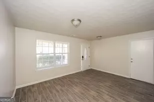 752 Wood Bend Ct, Riverdale, GA 30296 - Photo 3