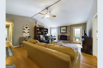 1020 Laurel Chase Run, Bishop, GA 30621 - Photo 3