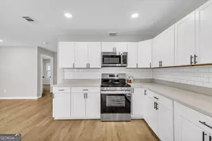 22 W 61st St, Savannah, GA 31405 - Photo 11