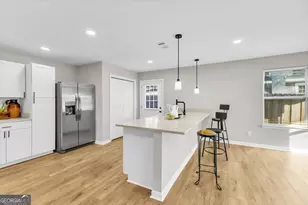 22 W 61st St, Savannah, GA 31405 - Photo 9