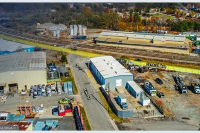 1466 Central Avenue, East Point, GA 30344 - Photo 13