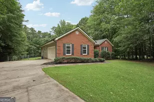 140 Alford Dr, Fayetteville, GA 30215 - Photo 3