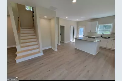 429 Ash, Monroe, GA 30655 - Photo 3