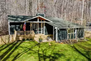 3301 Ellington Rd, Hayesville, NC 28904 - Photo 3