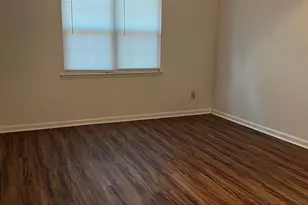 9579 Briar Creek Ln, Jonesboro, GA 30238 - Photo 11