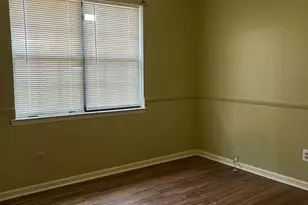 9579 Briar Creek Ln, Jonesboro, GA 30238 - Photo 7