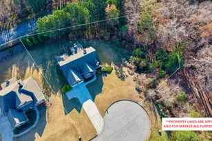 134 W Cove Dr, Newnan, GA 30263 - Photo 3