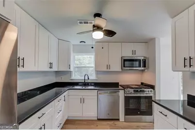 5266 Long Green Lane, Stone Mountain, GA 30088 - Photo 15