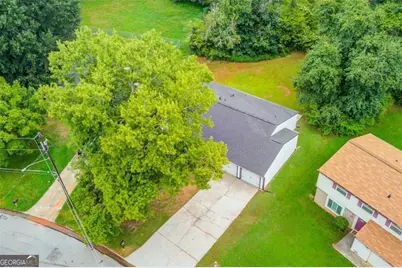 5266 Long Green Lane, Stone Mountain, GA 30088 - Photo 3