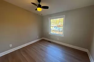 3726 Bolding Rd, Flowery Branch, GA 30542 - Photo 7