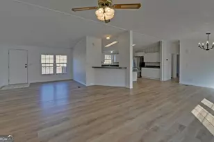 1241 W Currahee St, Toccoa, GA 30577 - Photo 9