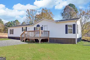 1241 W Currahee St, Toccoa, GA 30577 - Photo 1