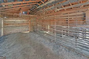 1241 W Currahee St, Toccoa, GA 30577 - Photo 43