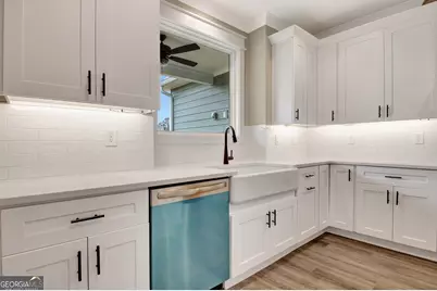 140 Redhaven Drive, Senoia, GA 30276 - Photo 11