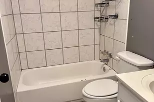 822 N Lewis St, Metter, GA 30439 - Photo 11