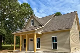 124 Woods Ave, Portal, GA 30450 - Photo 1