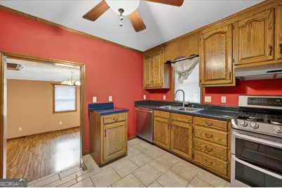 5682 Hartley Bridge Road, Macon, GA 31216 - Photo 9