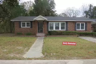 413 W Floyd St, Sandersville, GA 31082 - Photo 1