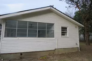 413 W Floyd St, Sandersville, GA 31082 - Photo 9