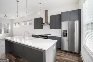 903 Brees Ct, Atlanta, GA 30318 - Photo 5