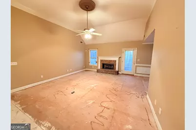 2600 Crest Valley Drive, Conyers, GA 30094 - Photo 3