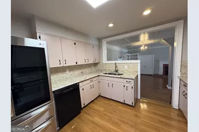 2807 McClave Drive, Doraville, GA 30340 - Photo 9