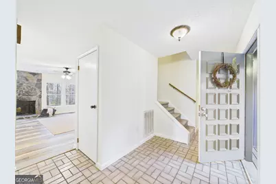 202 Hilltop Circle, Macon, GA 31210 - Photo 7