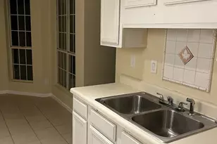 713 Kilkenny Cir, Lithonia, GA 30058 - Photo 15