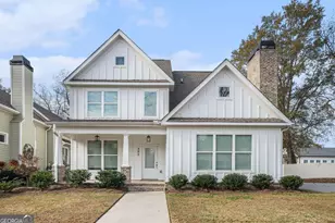 352 Davis St, Monroe, GA 30655 - Photo 1