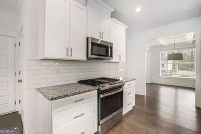 352 Davis Street, Monroe, GA 30655 - Photo 13