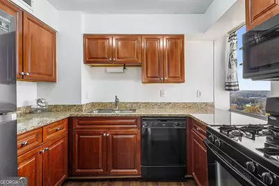 2479 Peachtree Road NE #APT 1716, Atlanta, GA 30305 - Photo 19