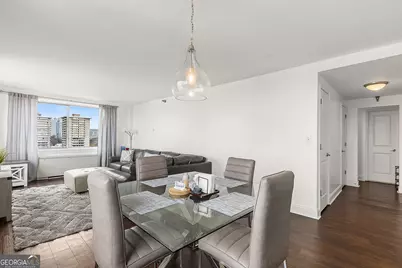 2479 Peachtree Road NE #APT 1716, Atlanta, GA 30305 - Photo 11