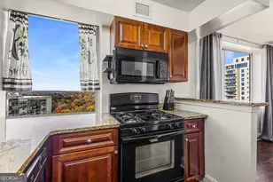 2479 Peachtree Rd NE, Atlanta, GA 30305 - Photo 21