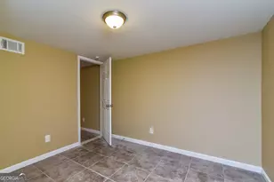 1000 Cliffside Run, Lithonia, GA 30058 - Photo 11